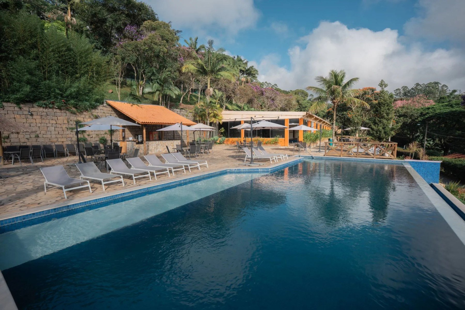 Em ano recorde de feriados hotéis comemoram ótima ocupação na semana santa