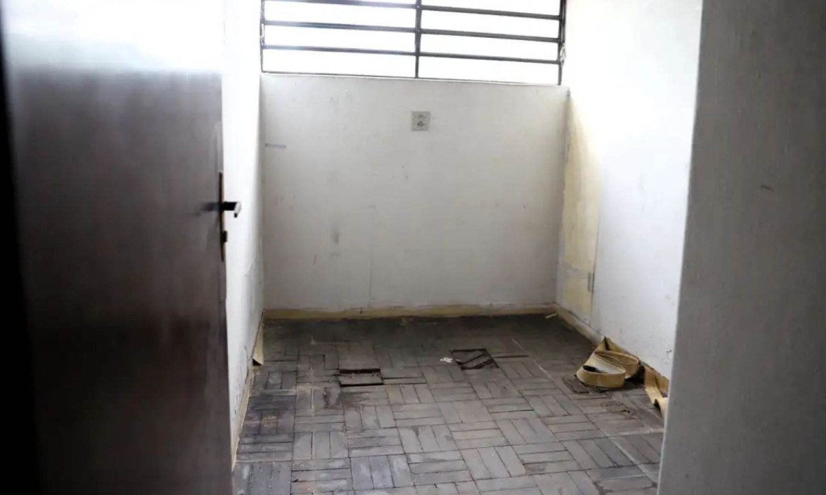 Pesquisadores da Unifesp identificam a cela do DOI-Codi onde Vladimir Herzog foi encontrado morto. A preserva&ccedil;&atilde;o das caracter&iacute;sticas estruturais permitiu a identifica&ccedil;&atilde;o