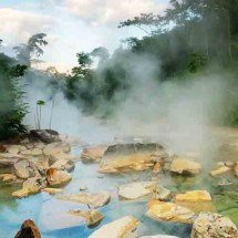 Rio quase fervente na Amazônia peruana intriga cientistas e atrai visitantes - Reprodução do X @Nature_Element_