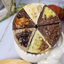 Ovo em fatias vira aposta da Páscoa após febre do morango do amor - Incantàre Doceria/Divulgação