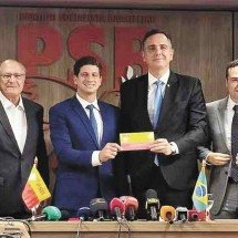 Corrida para mudar de barco e garantir vaga na eleição - PSB/Reprodução