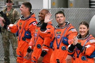 Artemis II: veja quanto recebem os astronautas da missão