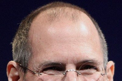 O cofundador da Apple, Steve Jobs, deixou um legado de inventividade e também uma marca de perfeccionismo.  Com paixão por design e visão inovadora, é considerado um dos gênios da tecnologia. -  (crédito: Matt Yohe - Wikimédia Commons)