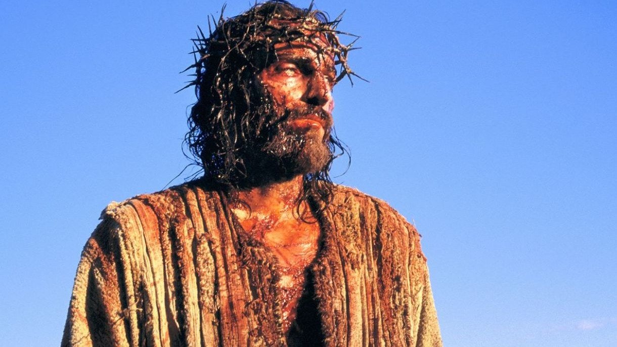 Jim Caviezel como Jesus em "A Paix&atilde;o de Cristo", filme que retrata com intensidade as &uacute;ltimas horas de vida de Cristo na Semana Santa. -  (crédito: Divulga&ccedil;&atilde;o)
