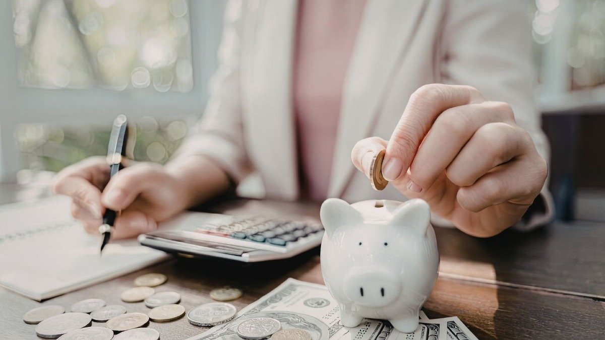 Organiza&ccedil;&atilde;o e disciplina s&atilde;o essenciais para fazer o sal&aacute;rio render e garantir a sa&uacute;de financeira. -  (crédito: Felicia Manolache's Images)