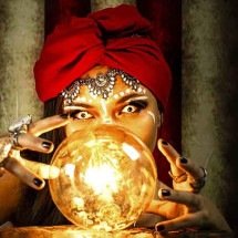 Bolas de cristal: esoterismo com aura de mistério em diferentes modelos -  Flickr Prysma Ph