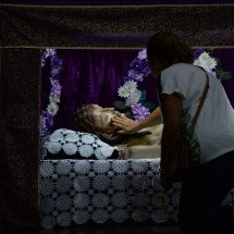 Abertura do santo sepulcro, em Sabará, desafia historiadores - Túlio Santos/EM/D.A Press