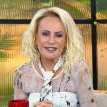 Ana Maria Braga faz 77 anos e recebe ligação surpresa de Roberto Carlos - Reprodução / TV Globo