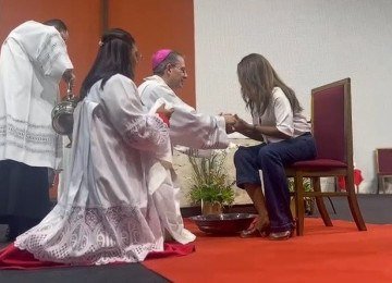 Na noite desta quinta-feira (2/4), começa o tríduo pascal com a Missa da Ceia do Senhor, o rito do lava-pés e a vigília eucarística -  (crédito: Arquidiocese De BH/Divulgação)