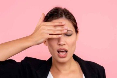 A presença de um cisco no olho costuma gerar incômodo imediato e intenso. Porém, é fundamental agir com calma. O olho é uma estrutura extremamente sensível, e atitudes impulsivas podem piorar a situação, causando até pequenas lesões na córnea.
 -  (crédito: Imagem Freepik)