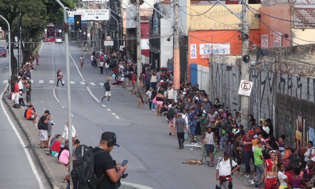 H&aacute; 35 anos, Afonso distribui cerca de 2,5 quilos de pescado para pessoas em situa&ccedil;&atilde;o de vulnerabilidade 
