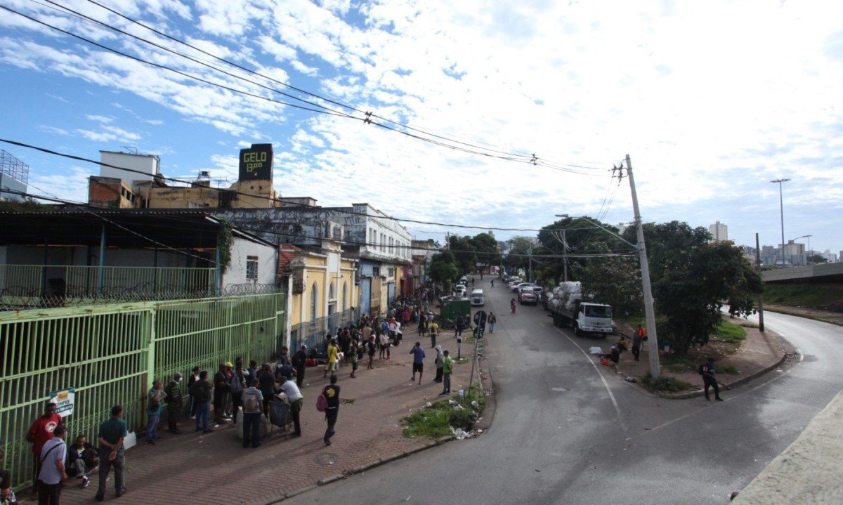 H&aacute; 35 anos, Afonso distribui cerca de 2,5 quilos de pescado para pessoas em situa&ccedil;&atilde;o de vulnerabilidade 