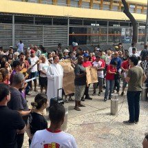 População em situação de rua participa de via-sacra no Centro de BH - Arquidiocese de BH/Divulgação 