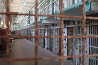 Detento esquarteja e espalha partes do corpo de colega em presídio mineiro