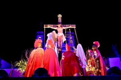 A Basílica do Senhor Bom Jesus de Matosinhos, em Congonhas, foi o local escolhido para a Encenação da Paixão de Cristo que emocionou os fiéis -  (crédito: Daniel Silva/Prefeitura de Congonhas/Divulgação )