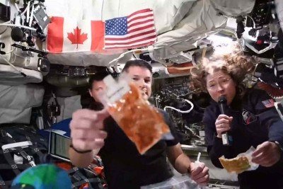 Além da praticidade, os próprios astronautas participaram da escolha do cardápio -  (crédito: NASA/Reprodução)