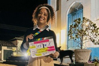 Raiza passou por três procedimentos cirúrgicos, incluindo duas histeroscopias e uma embolização uterina -  (crédito: Arquivo pessoal)