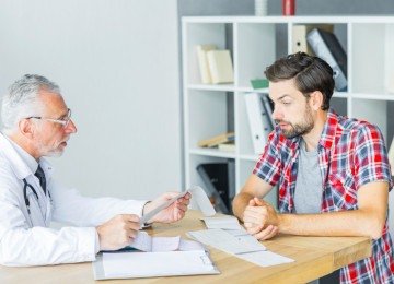 As datas incentivam homens e suas famílias a buscarem informação e acompanhamento médico mais cedo -  (crédito: FreePik)