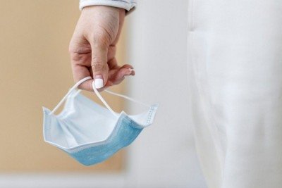 Recomendação atual é manter as precauções padrão e focar na proteção de grupos de risco -  (crédito: Freepik)