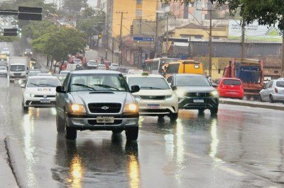 Chuva na capital mineira. Na foto, avenida Amazonas.
       -  (crédito:  Jair Amaral/EM/D.A Press)
