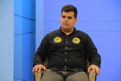 Bruno Engler durante sabatina da TV Alterosa com os então candidatos à Prefeitura de Belo Horizonte, em 2020 -  (crédito:  Juarez Rodrigues/EM/D.A Press)