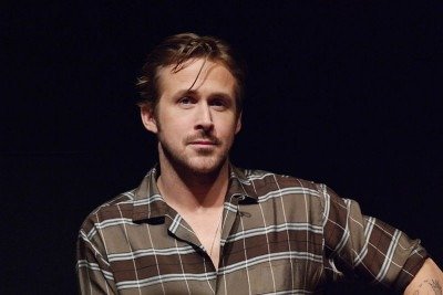 Segundo o Deadline, Ryan Gosling não protagonizará mais o filme da Universal dirigido por Daniel Kwan e Daniel Scheinert, diretores de “Tudo em Todo Lugar ao Mesmo Tempo”, devido a conflitos de agenda. O estúdio e o ator não chegaram a um acordo e, então, Gosling deixou o projeto.
 -  (crédito: Elen Nivrae/Wikimedia Commons)