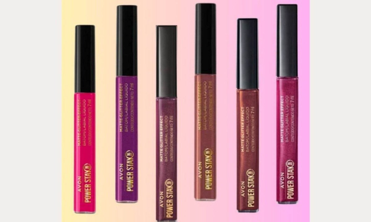Batom Power Stay matte com acabamento glitter