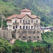 A história do antigo hotel ‘amaldiçoado’ em penhasco na Colômbia que virou museu - Petruss/Wikimédia Commons