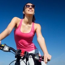 Câncer de mama: exercício melhora qualidade de vida durante quimioterapia - nensuria/FreePik