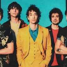 The Strokes anuncia novo álbum e lança single inédito - Divulga&ccedil;&atilde;o