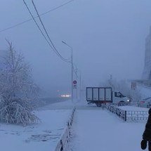 Onde tudo vira gelo: as cidades mais frias do mundo -  Reprodução de vídeo YouTube Yakutsk Life 