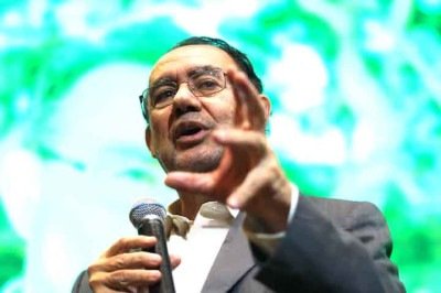 Apesar do sucesso editorial e da popularidade de suas ideias, o trabalho de Augusto Cury também é alvo de questionamentos no meio acadêmico. Especialistas apontam que a Teoria da Inteligência Multifocal não segue integralmente os critérios científicos tradicionais, como validação por pares e publicação em periódicos especializados, o que limita sua aceitação na comunidade científica.
 -  (crédito: Reprodução do Instagram @augustocury)