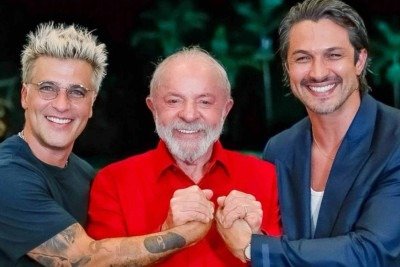 Atores Bruno Gagliasso e Rômulo Estrela durante encontro com Lula -  (crédito:  @ricardostuckert)