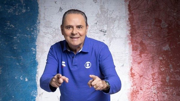 Lu&iacute;s Roberto, narrador da Globo, afastado da Copa do Mundo 2026 para tratamento de neoplasia cervical, mant&eacute;m o otimismo em sua recupera&ccedil;&atilde;o. -  (crédito: L&eacute;o Rosario/Globo/Divulga&ccedil;&atilde;o)