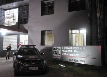 Vereador de Ipaba (MG), no Vale do Rio Doce, é preso acusado de estuprar jovem de 20 anos da própria família. -  (crédito:  Marcos Vieira/EM/D.A Press - Brasil. Belo Horizonte - MG. Medico do hospital Luxemburgo e preso suspeito de estupro de paciente. 2 delegacia Regional de Policia Civil do Barreiro. )