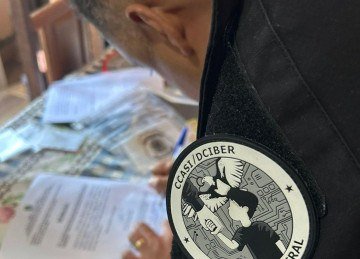 Operação contra armzenamento de material relacionada ao abuxo sexual infantil foi realizada em Coração de Jesus, no Norte de Minas -  (crédito: PF/divulgaçao)