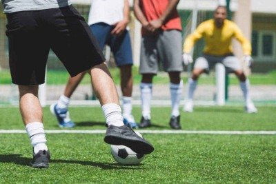 Telstar e o contraste que mudou o futebol: como a bola preta e branca conquistou o mundo -  (crédito: Portal Giro 10)