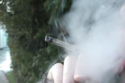 A adolescente relatou que havia conhecido a vítima pelas redes sociais e foi ao encontro dele antes de seguirem para o local, onde fariam uso de drogas -  (crédito: Wikimedia Commons/Reprodução)