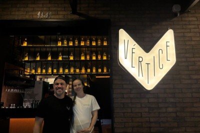 Guilherme Furtado e Gabriella Guimarães inauguram um bar na mesma esquina de suas outras duas casas -  (crédito: Joana El Khouri/EM/D.A Press)