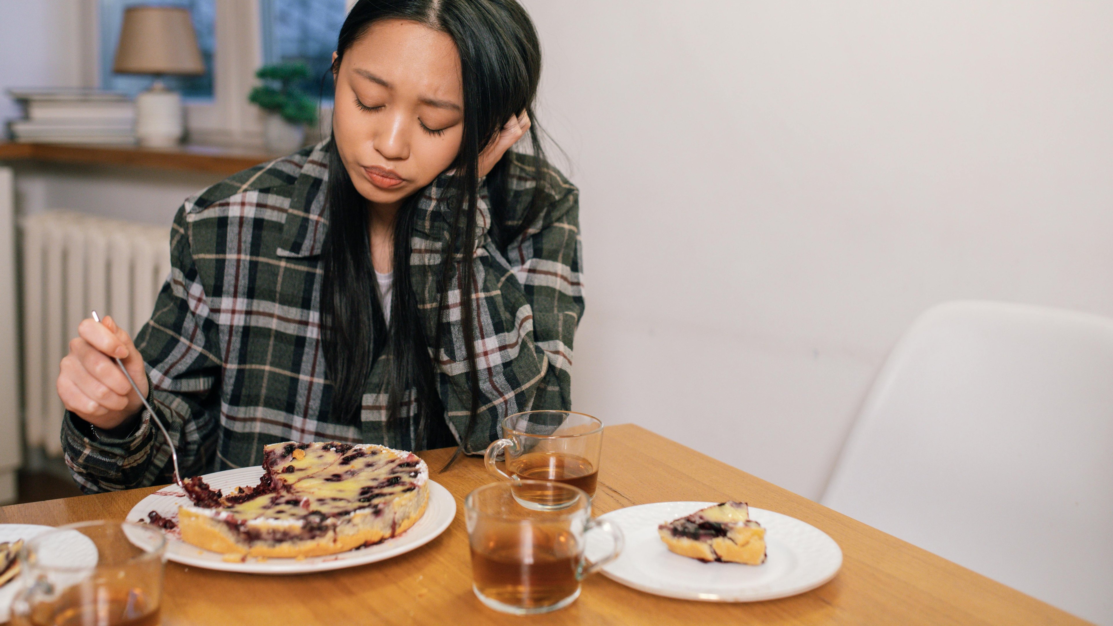 A alimenta&ccedil;&atilde;o emocional pode levar a sentimentos de culpa, impactando a sa&uacute;de mental e a autoestima. -  (crédito: Pexels)