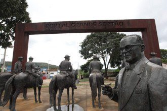 'Grande sertão: veredas': os 70 anos de um livro encantado