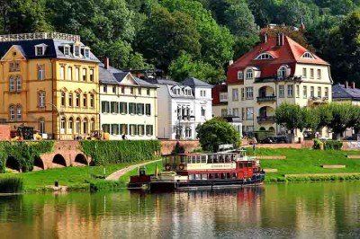 Às margens do rio Neckar, Heidelberg abriga a universidade mais antiga da Alemanha. Seu centro histórico medieval, preservado após a Segunda Guerra Mundial, é reconhecido como Patrimônio da Humanidade.
 -  (crédito:  - Reprodução do Flickr michel simeonidis)
