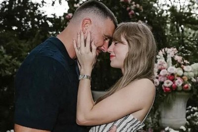 Taylor Swift e Travis Kelce anunciaram o noivado em agosto do ano passado -  (crédito: Redes sociais)