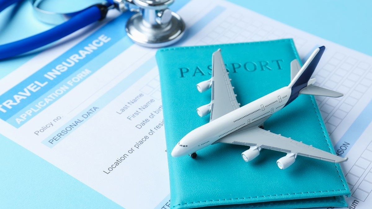 Garantir a seguran&ccedil;a e a documenta&ccedil;&atilde;o em dia &eacute; crucial para qualquer viagem, tema central na escolha entre ag&ecirc;ncia de turismo ou planejamento DIY. -  (crédito: Africa images)