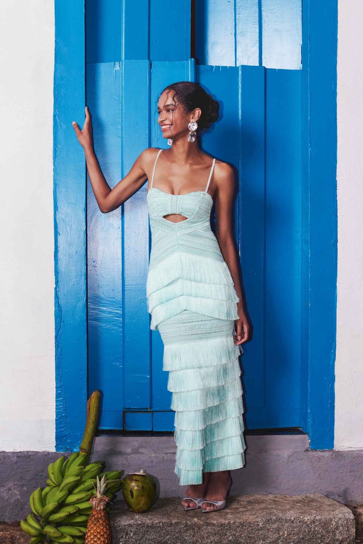 Um dos vestidos da "Latin Soul", inclusive, &eacute; como se fosse uma flor inteira, com bordados sutis 