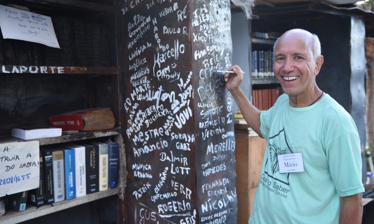 Anito Mario Mendes, voluntario da Casa do Saber-Gladyston Rodrigues/EM/D.A Press