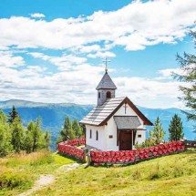 Capelas mundo afora: pequenos espaços de fé e contemplação -  Imagem de JonathanRieder por Pixabay