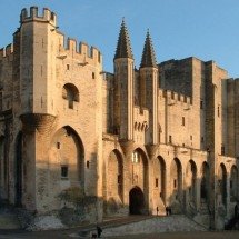 Pérolas da arquitetura em construções em diferentes estilos mundo afora - Chimigi wikimedia commons
