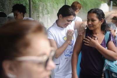 População destaca prevenção em meio à alta de doenças respiratórias

 -  (crédito: Alexandre Guzanshe/EM/D.A Press)