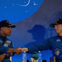 Visto da Lua, nada disso importa - Danielle Villasana/Getty Images/AFP